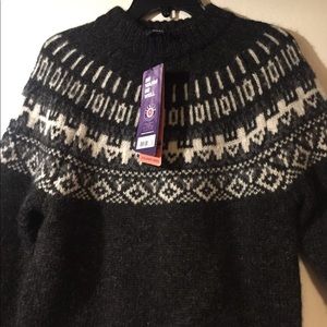 100% Icelandic Wool Sweater - Sz Small